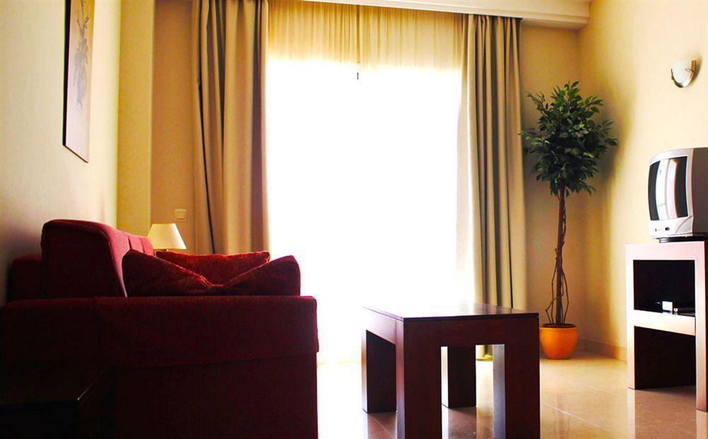 Rincón de la Victoria Apartamentos Turisticos Anoreta מראה חיצוני תמונה