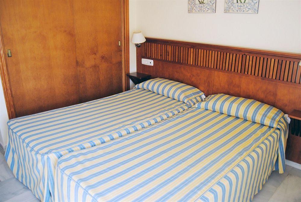 Rincón de la Victoria Apartamentos Turisticos Anoreta מראה חיצוני תמונה